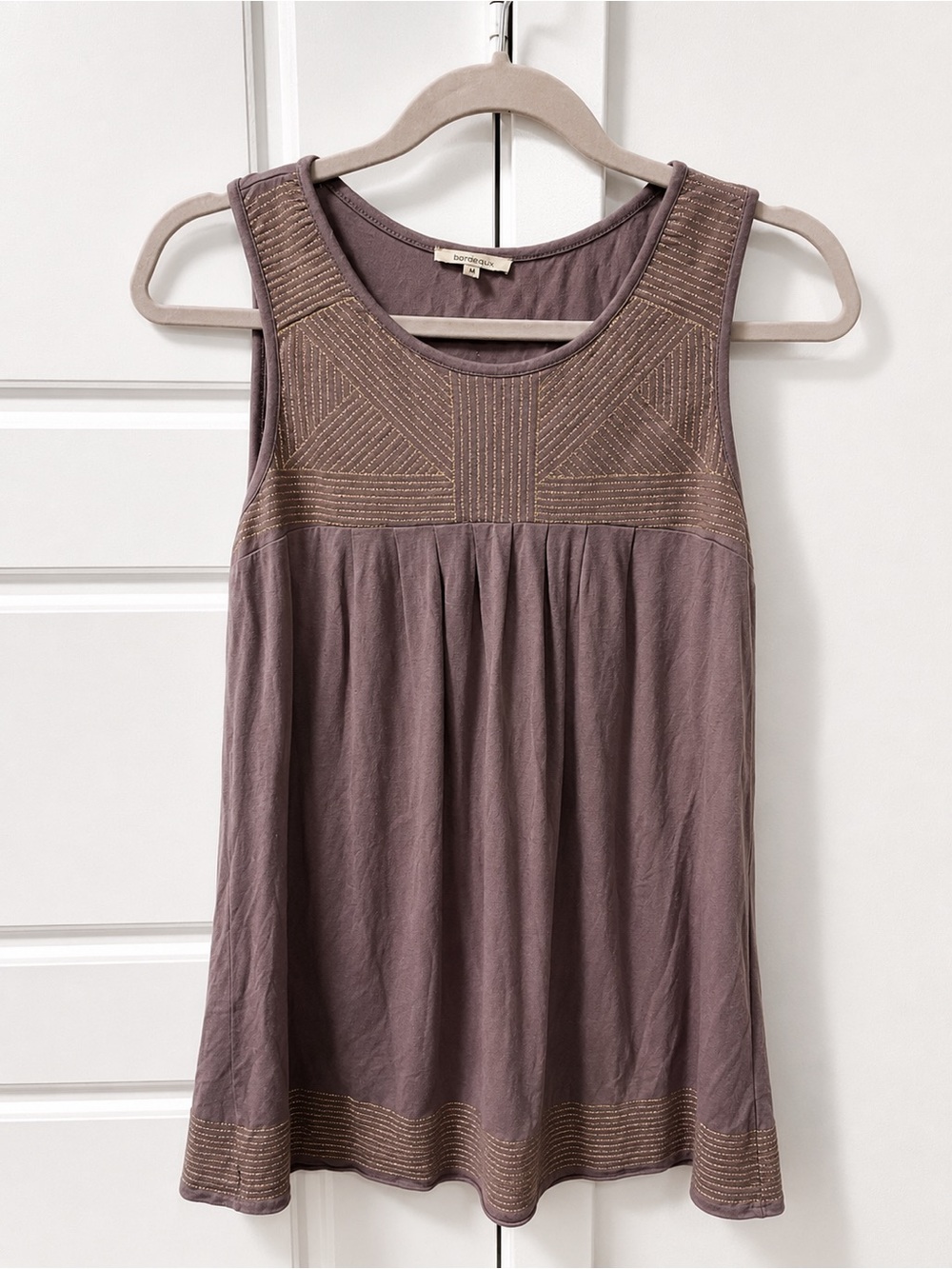 Bordeaux Mauve Sleeveless Tank with Embroidered Gold Stitching Size Medium